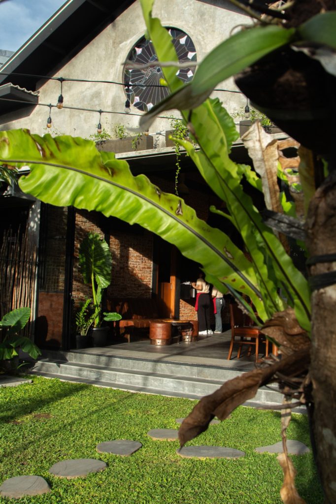 Looking for the perfect spot to celebrate a birthday, wedding, or epic party in Seminyak? 🎉 Paradise Lane’s backyard is where the vibes meet the venue—a lush, pet-friendly paradise with green lawns, shaded chill zones, and a private, intimate feel. Whether it’s a laid-back birthday bash, a dreamy Bali wedding, or a next-level party, we’ve got the space, the drinks, and the atmosphere to make it unforgettable. Let’s plan something legendary—your celebration, your way!